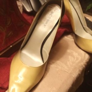 A beautiful, stylish pair of BCBG GIRLS pencil square shaped heels, pointy toe